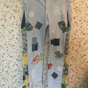 Rock & Republic Light Blue Floral Patch Jeans